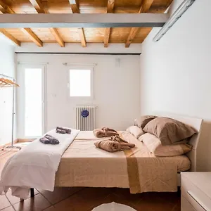 Whouse Mirasole Apartment